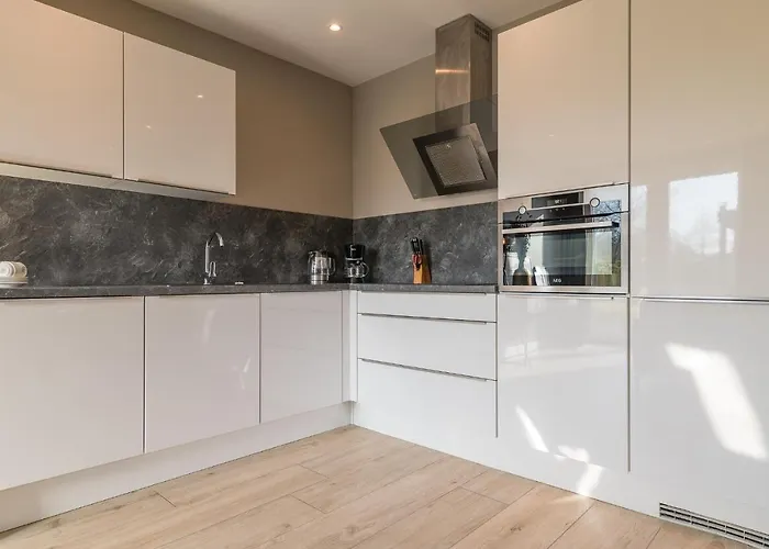 Luxe Dichtbij En Zee, In Het Hart De Bollenstreek Appartement *